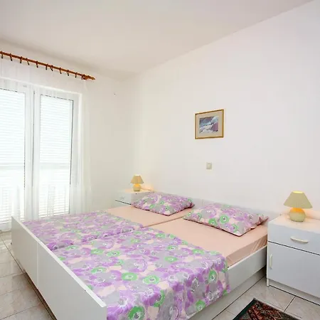 דירה With Parking Space Barbat, Rab - 4962 *